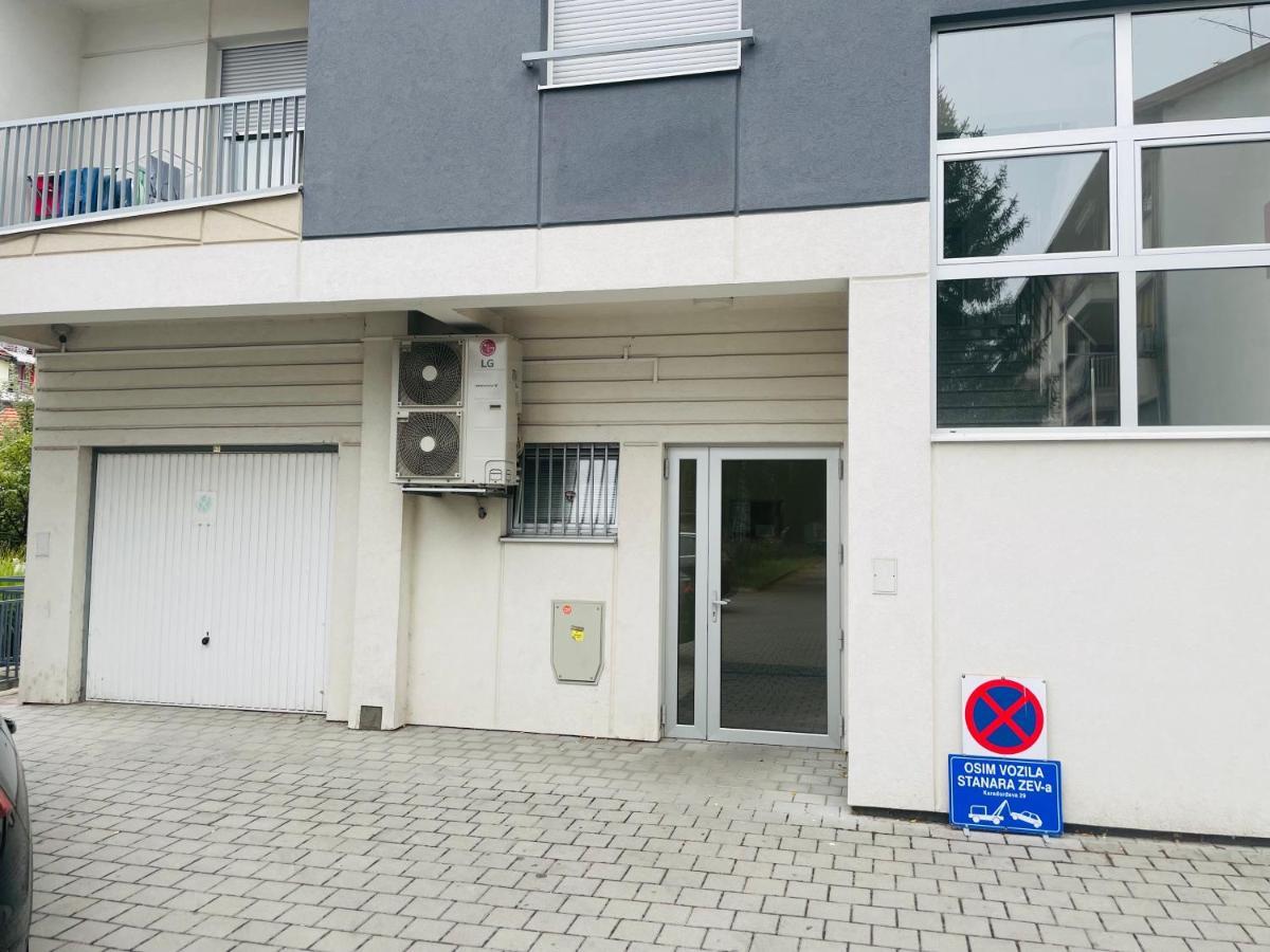 Apartman M&M Добой Екстериор снимка