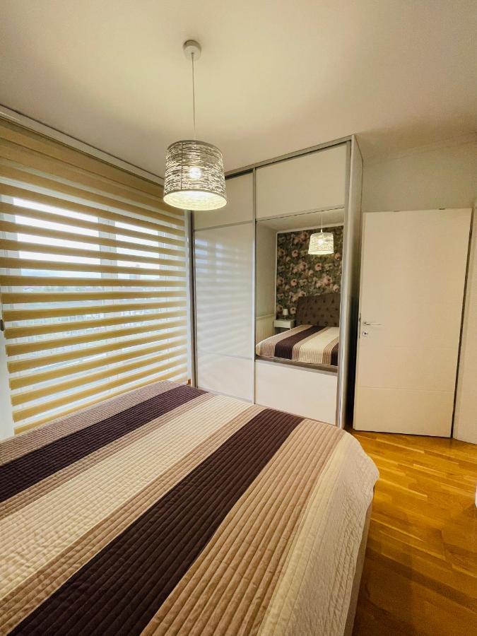 Apartman M&M Добой Екстериор снимка
