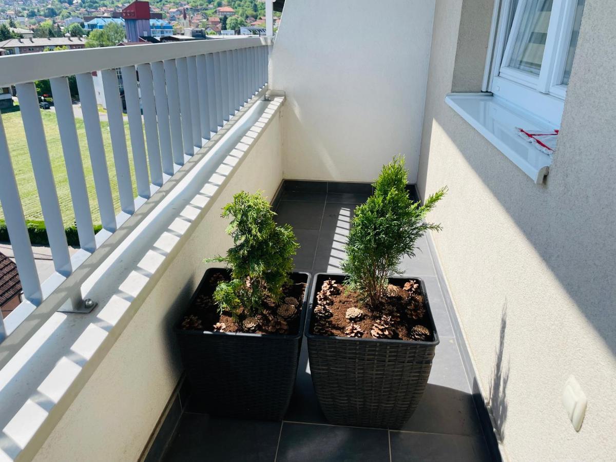 Apartman M&M Добой Екстериор снимка